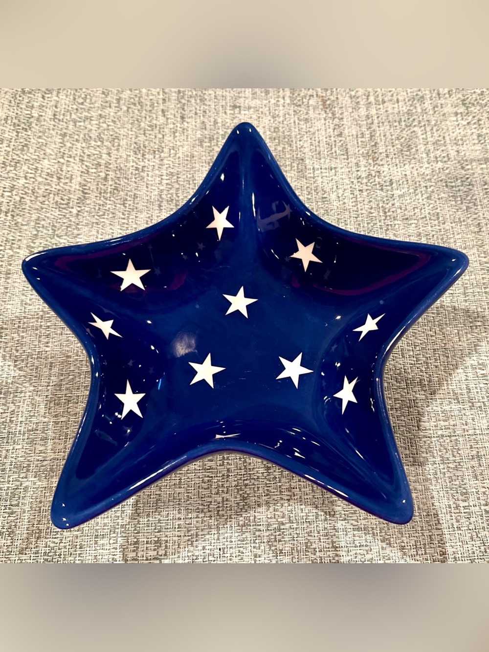Sur La Table American Patriotic Navy Blue White Star Bowl 8" Ceramic Dish NEW - Picture 7 of 7